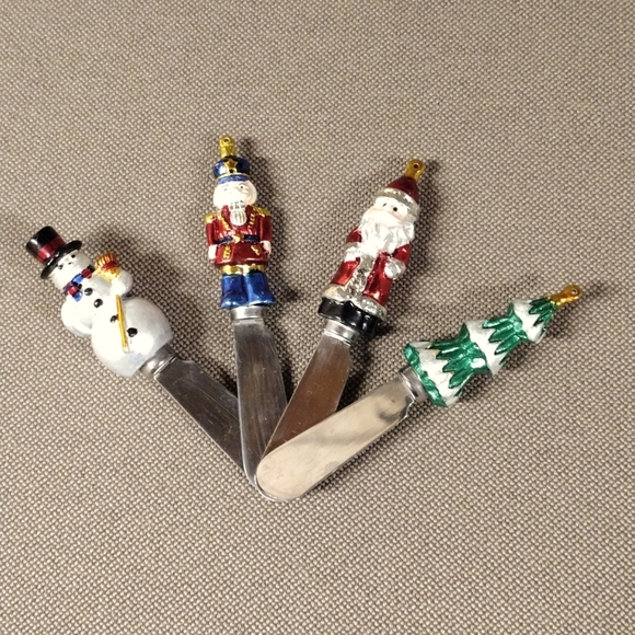 Christmas theme spreaders set 5" - Picture 1 of 6